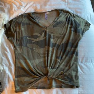 NWOT camo tie front t-shirt